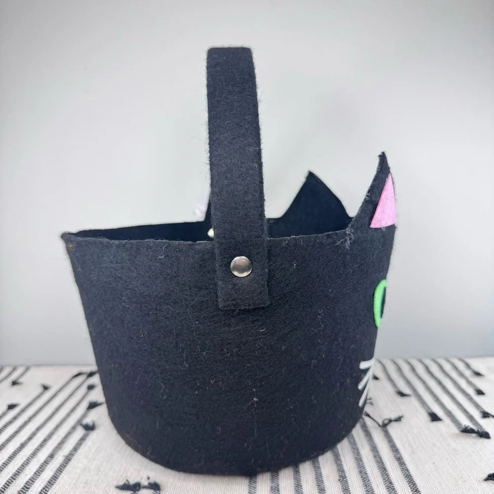 NEW Target Bullseye Playground Black Cat Trick-Or-Treat Basket